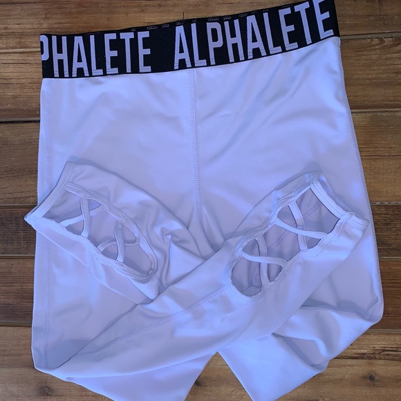 Alphalete Pants - Alphalete crops/capris with cutout design